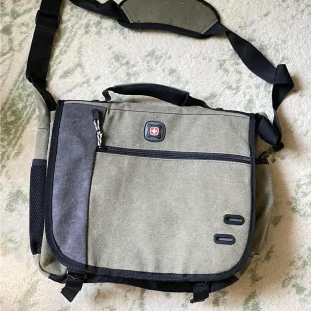 SwissGear laptop/messenger bag